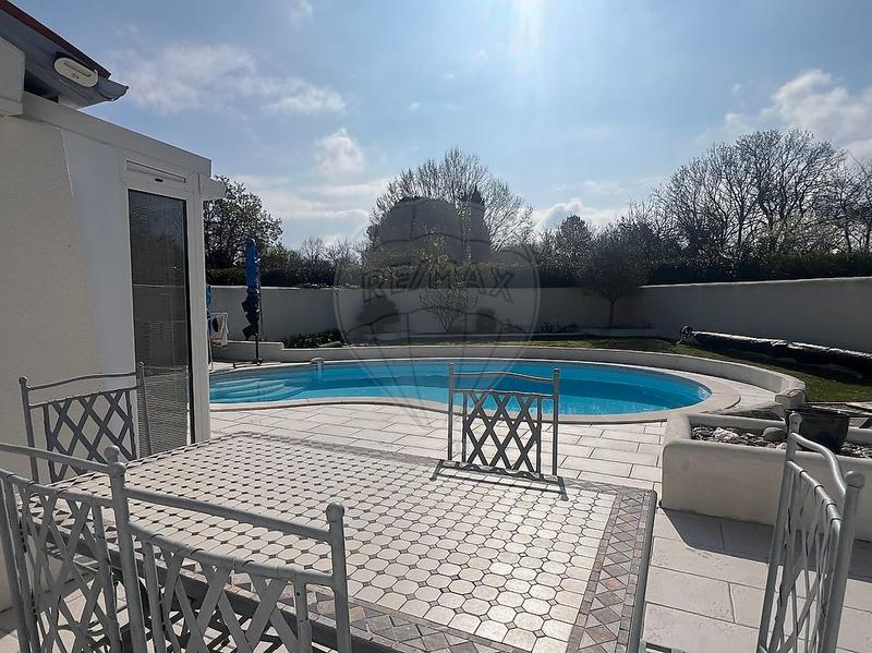 Maison - 97 m² - 4 pièces