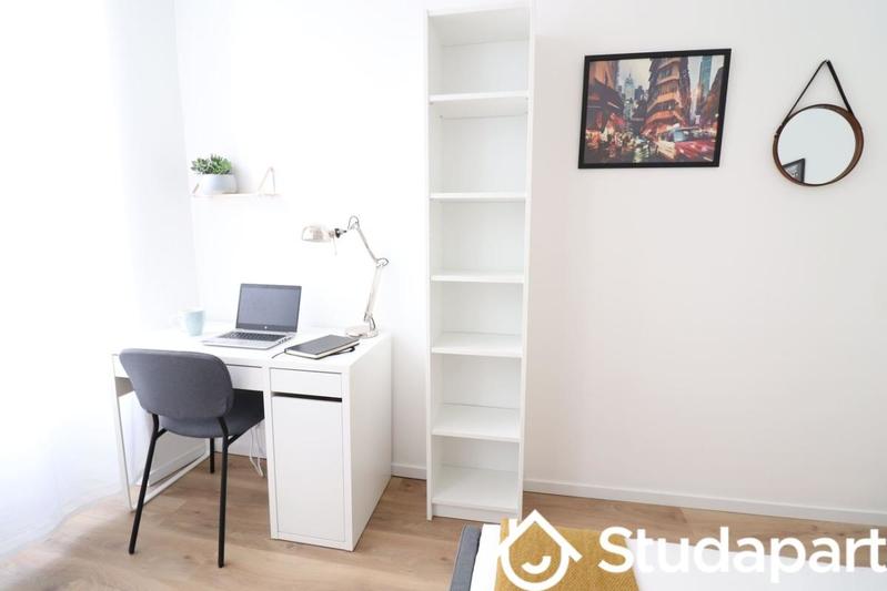 Chambre - 10 m² - 1 pièce