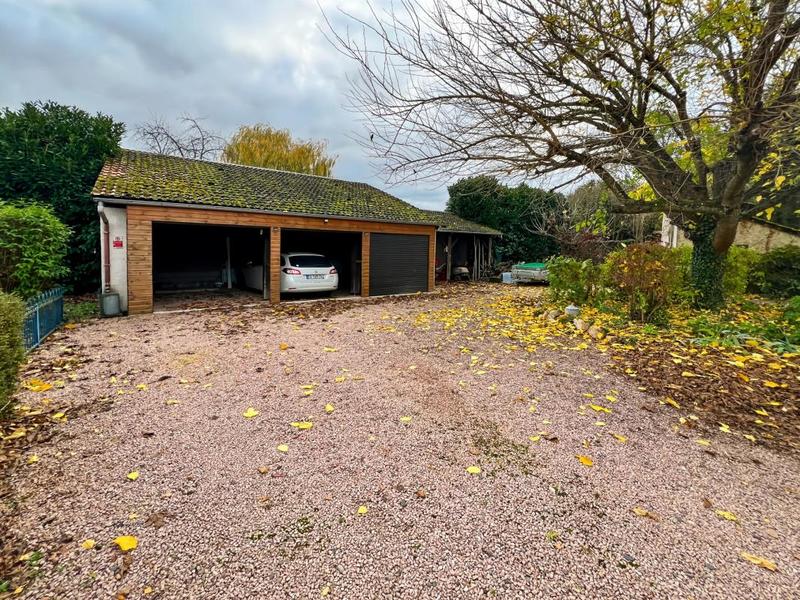 Maison - 198 m² - 6 pièces