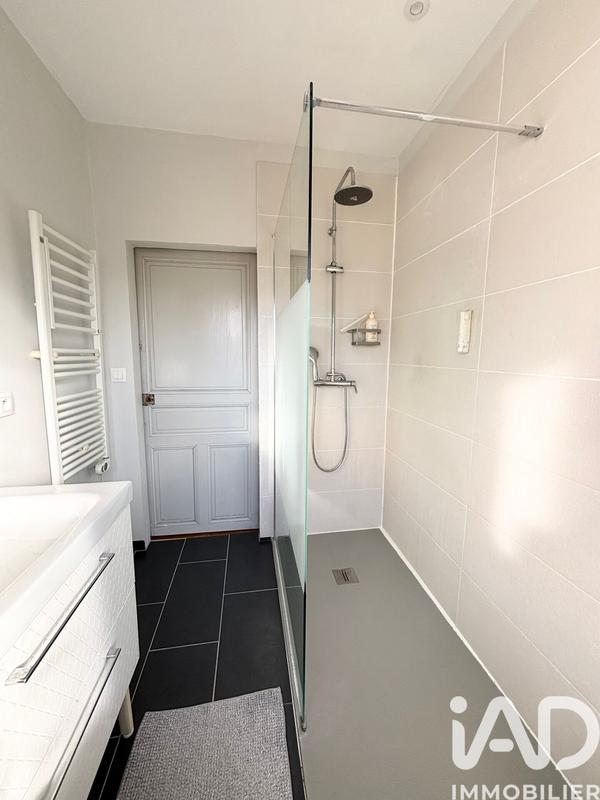 Maison - 170 m² - 8 pièces