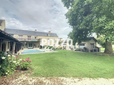 Maison - 290 m² - 10 pièces