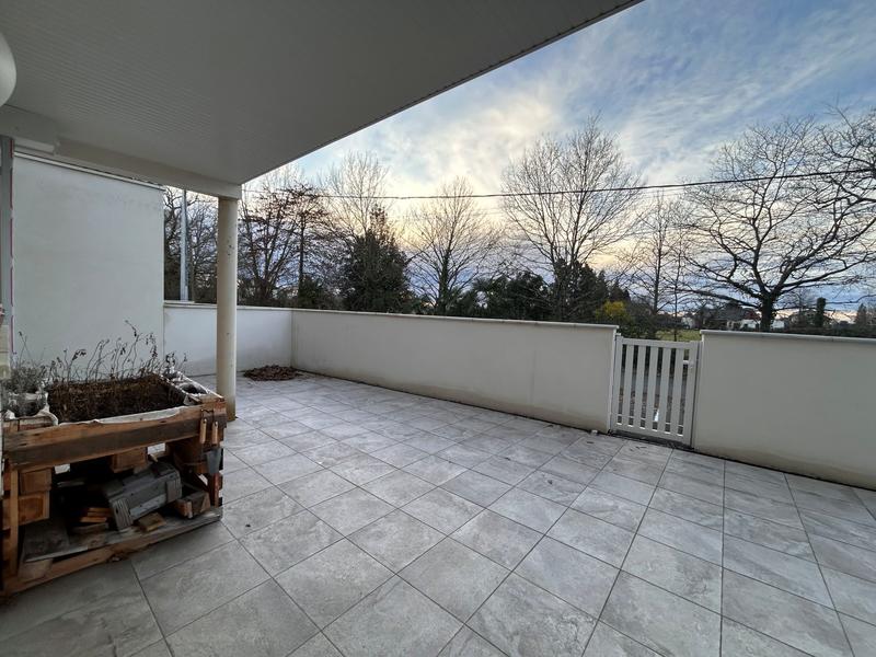 Appartement - 96 m² - 3 pièces