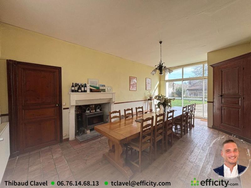 Maison - 416 m² - 15 pièces