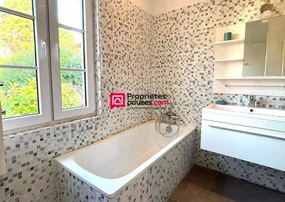 Maison - 100 m² - 6 pièces