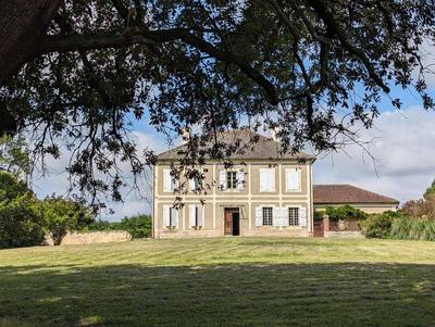 Maison de maîtres - 293 m² - 9 pièces