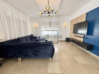 Maison - 257 m² - 8 pièces