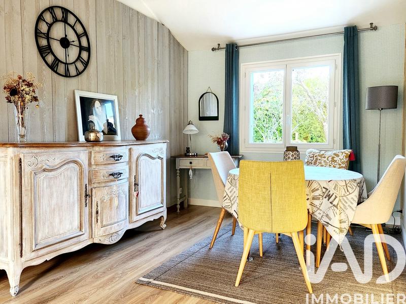 Maison - 96 m² - 5 pièces