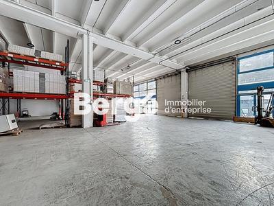Local d'activités - 1 966 m²