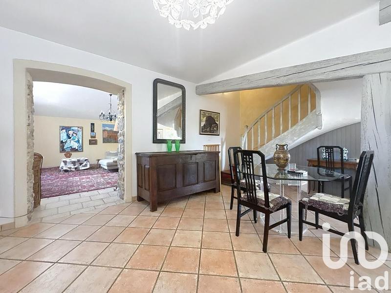 Maison - 268 m² - 9 pièces