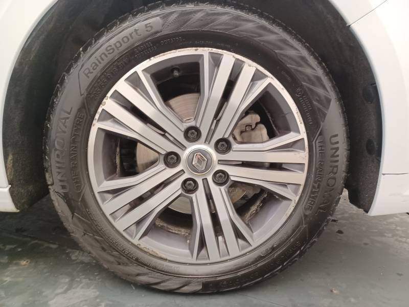 Renault Mégane IV Berline Blue dCi 115 Evolution