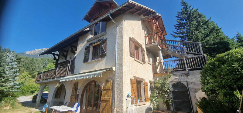 Villa - 250 m² - 9 pièces