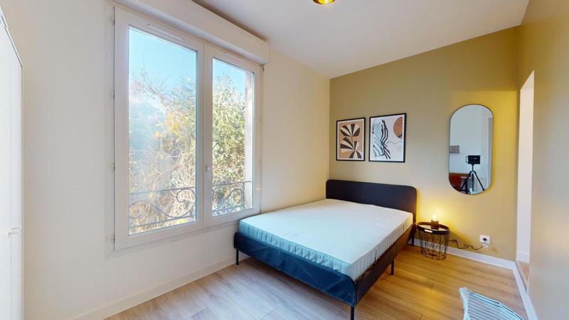 Appartement - 70 m² - 5 pièces