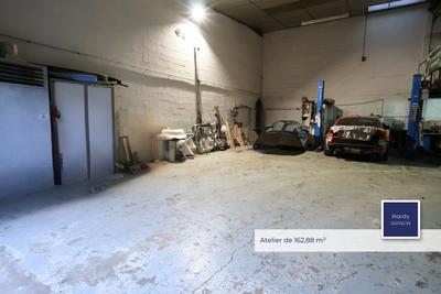 Local commercial - 187 m²