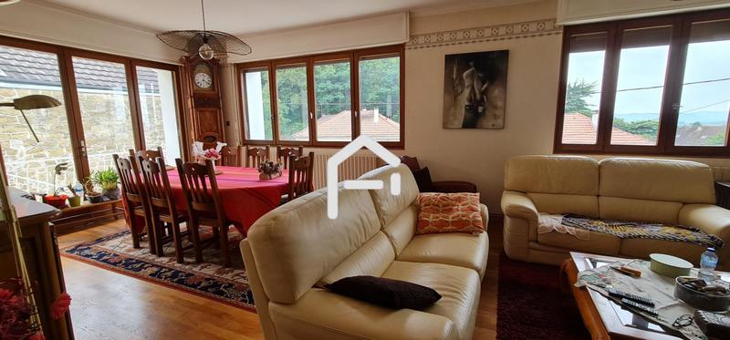 Propriété - 170 m² - 7 pièces