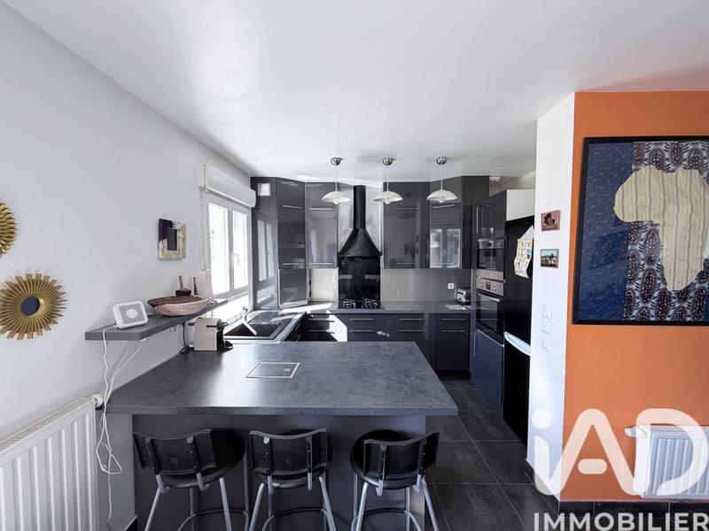 Maison - 86 m² - 6 pièces