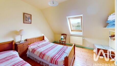 Maison - 180 m² - 11 pièces