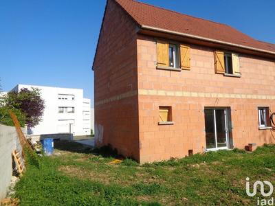 Maison - 140 m² - 4 pièces