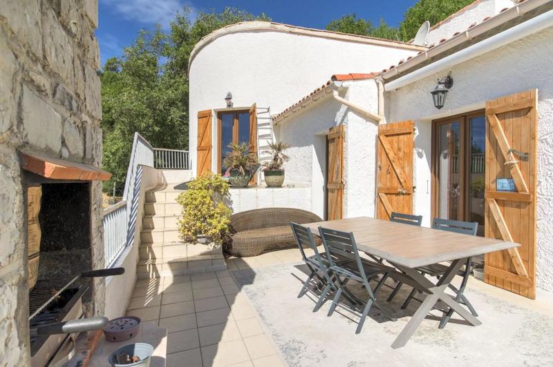 Villa - 206 m² - 6 pièces