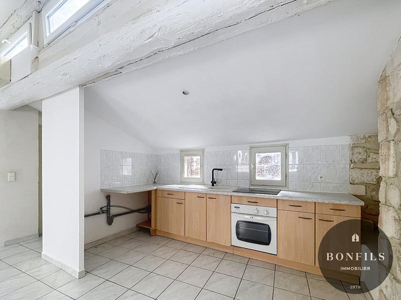 Appartement - 82 m² - 2 pièces