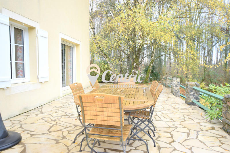 Maison - 144 m² - 5 pièces