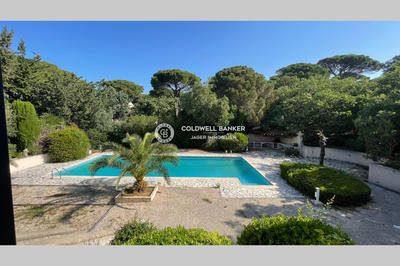 Villa - 300 m² - 8 pièces