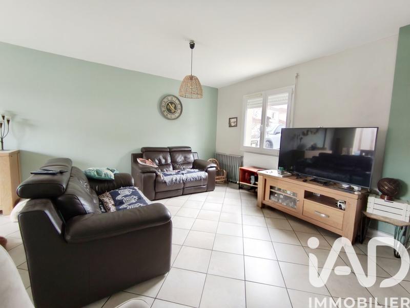 Maison - 99 m² - 5 pièces