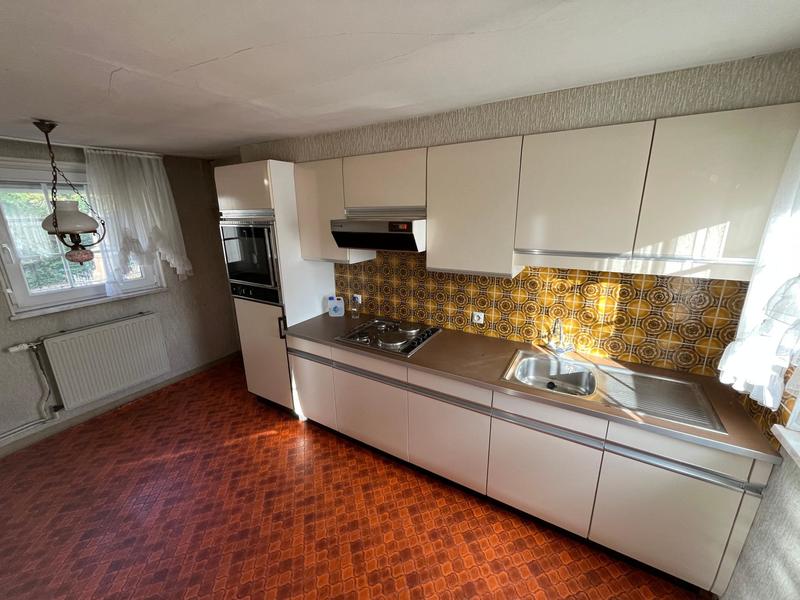 Maison - 212 m² - 8 pièces