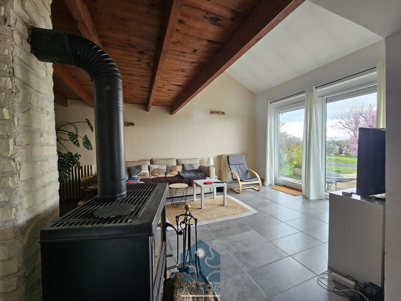 Maison - 171 m² - 7 pièces
