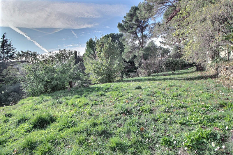 Maison - 227 m² - 6 pièces