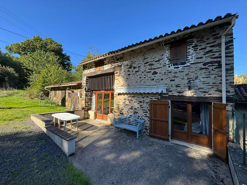 Maison - 98 m² - 6 pièces