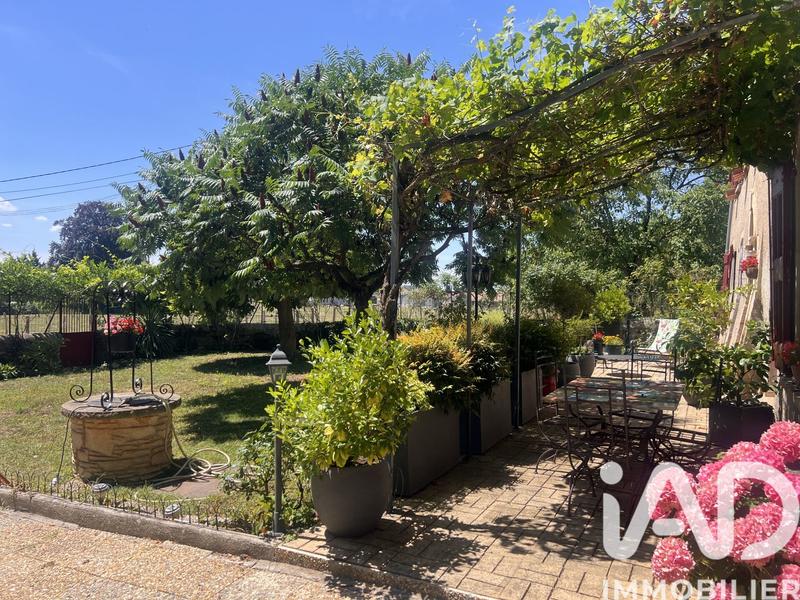 Maison - 252 m² - 12 pièces