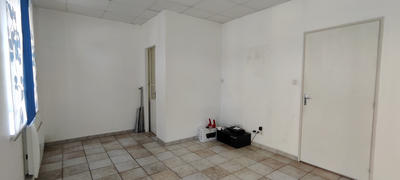 Local commercial - 33 m² - 3 pièces