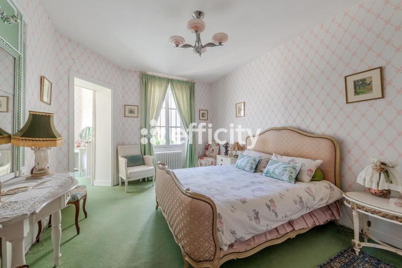 Maison - 434 m² - 10 pièces