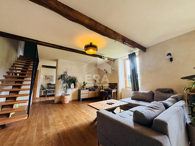 Maison - 217 m² - 6 pièces