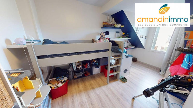 Maison - 105 m² - 6 pièces