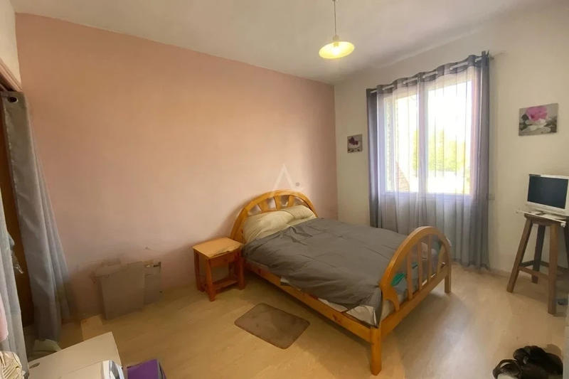 Maison - 107 m² - 6 pièces