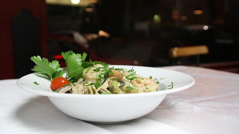 Local commercial - 140 m² - 6 pièces