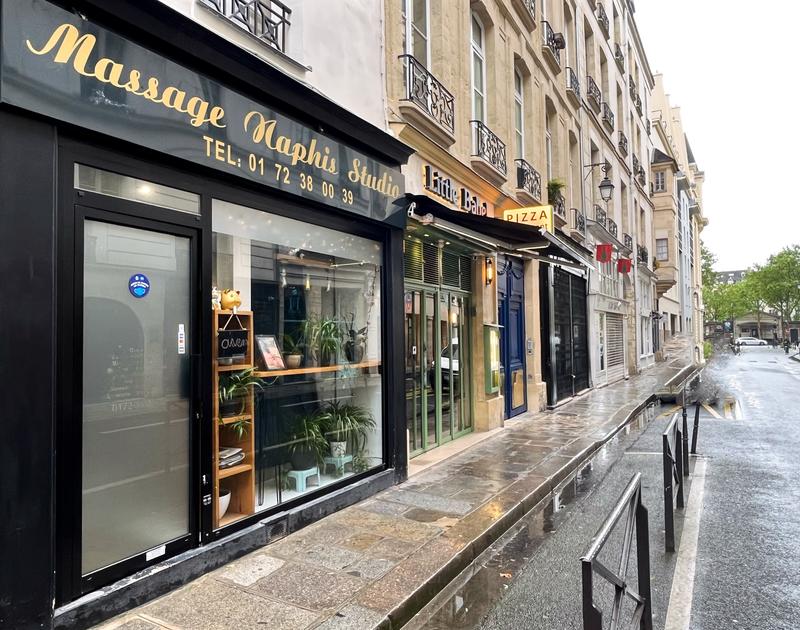 Massage Naphis Studio