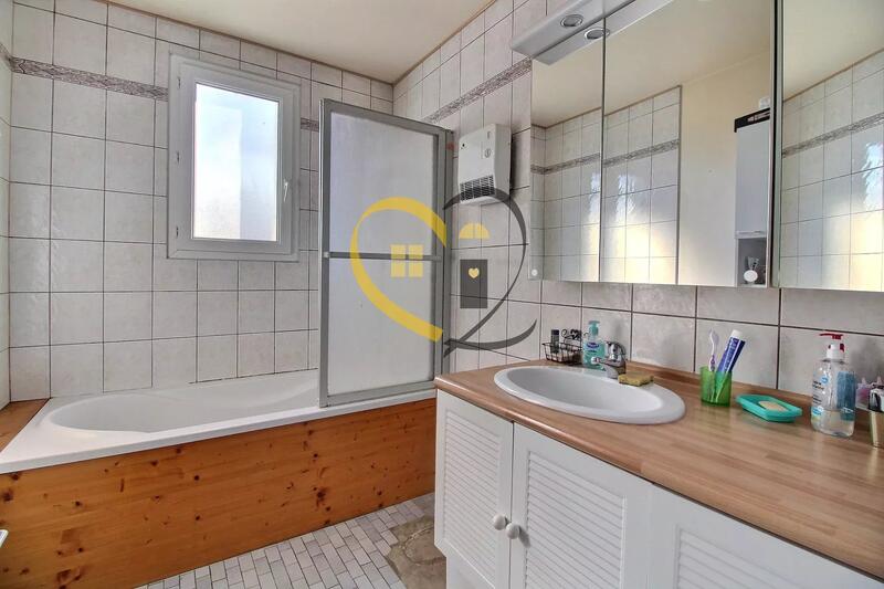 Maison - 186 m² - 6 pièces