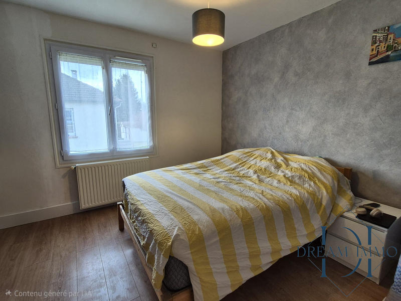 Maison traditionnelle - 83 m² - 4 pièces