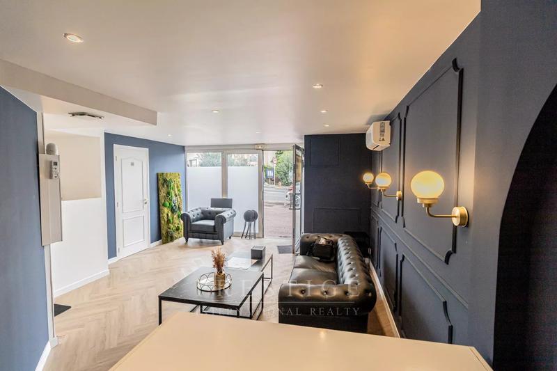 Local commercial - 19 m² - 2 pièces