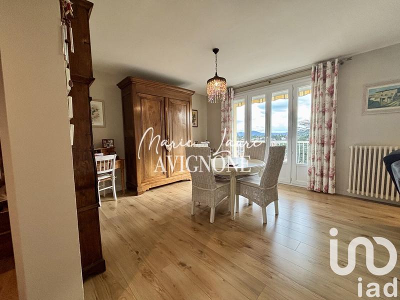 Appartement - 81 m² - 3 pièces