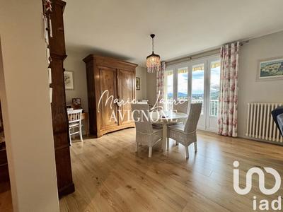 Appartement - 81 m² - 3 pièces