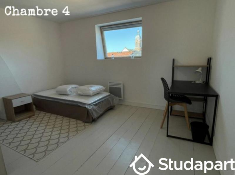Chambre - 13 m² - 1 pièce