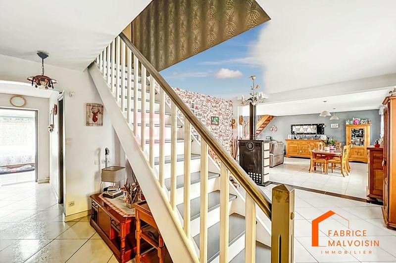 Maison - 177 m² - 7 pièces