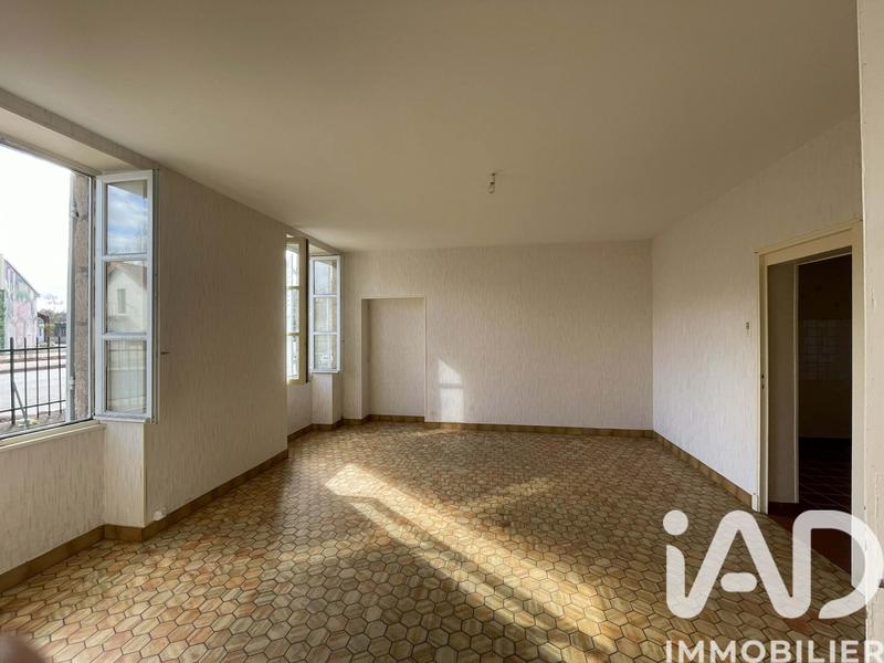 Maison - 182 m² - 10 pièces