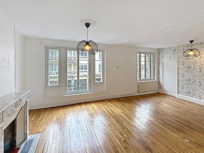 Appartement bourgeois - 158 m² - 6 pièces