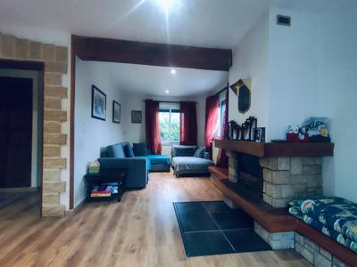 Maison - 107 m² - 7 pièces