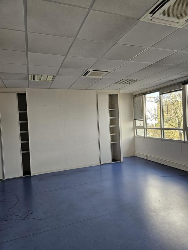 Bureau - 450 m²