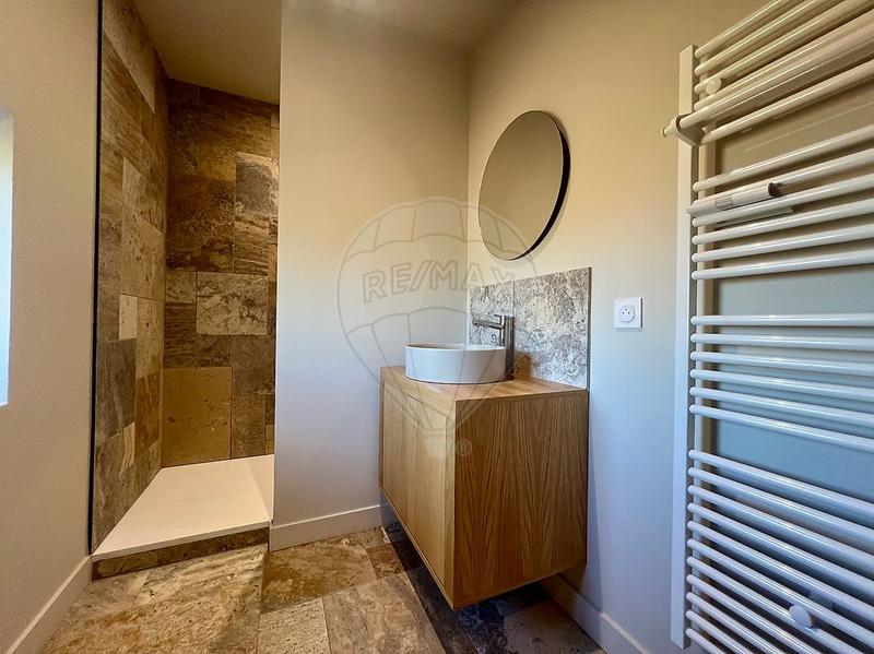 Maison - 180 m² - 6 pièces